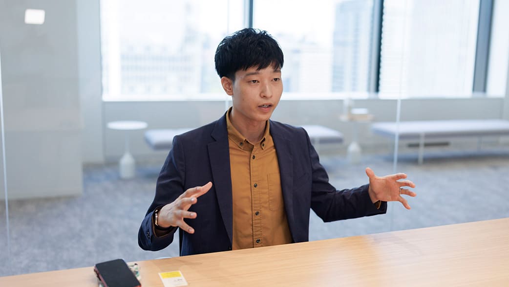 工場で、貴重な経験を重ねる。