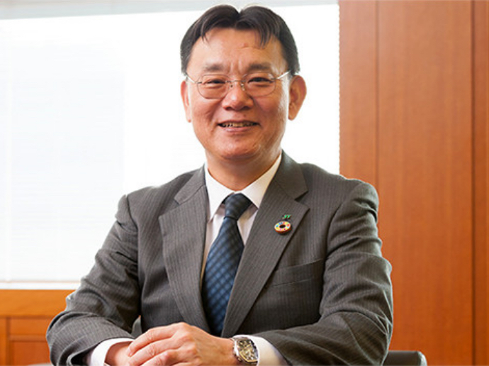 山下 和人 取締役 専務執行役員 コンプライアンス・サステナビリティマネジメント・総務担当 Chief Sustainability Officer